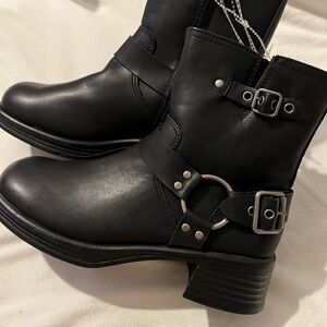 Steve Madden girls Flyer Black Leather Ankle Boots
